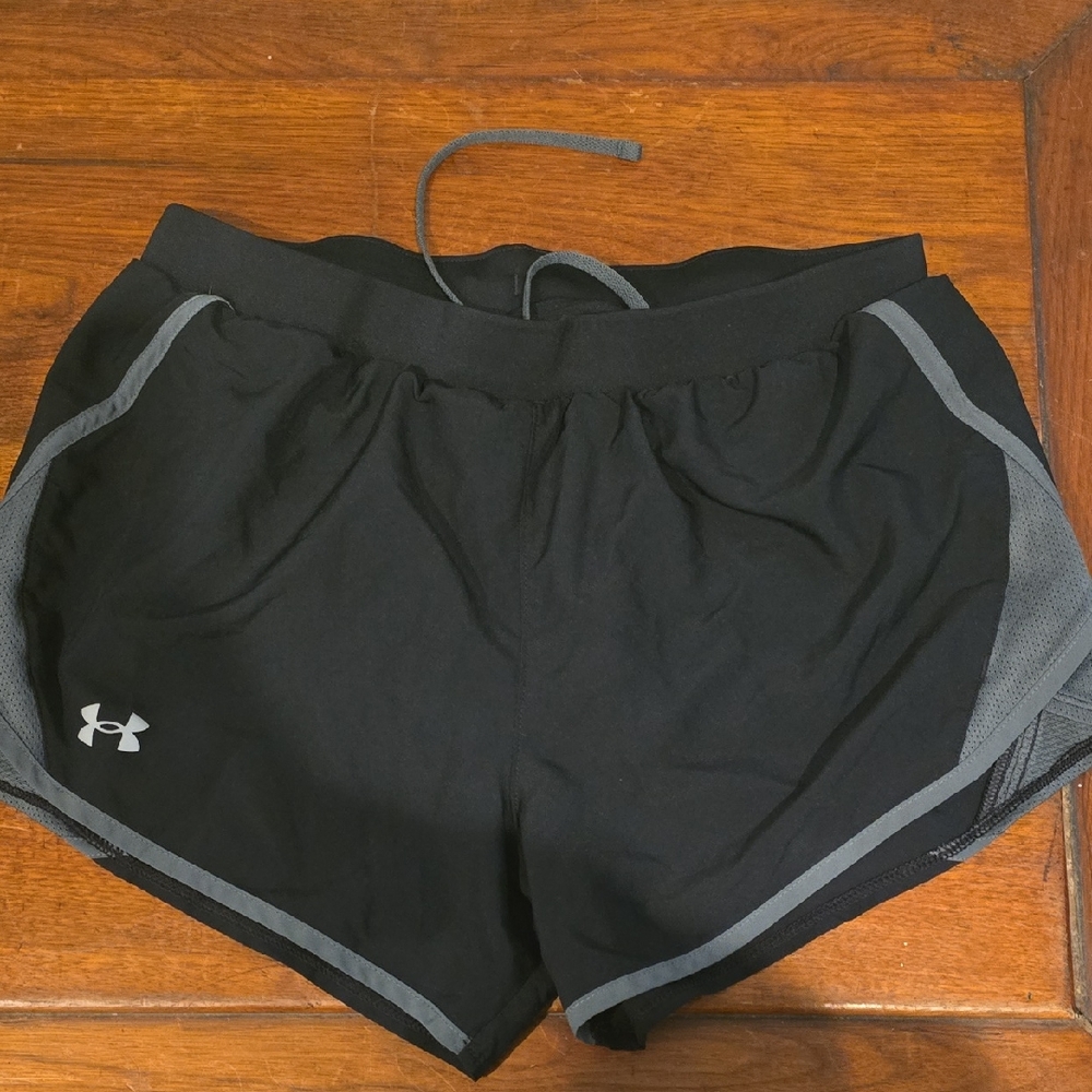 Under Armour Women's Athletic Shorts in Black and Gray